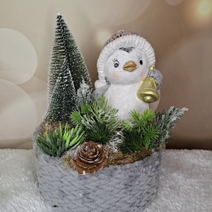 Adventi asztaldísz pingvinnel, Karácsony, Karácsonyi lakásdekoráció, Karácsonyi lakásdíszek, Virágkötés, MESKA