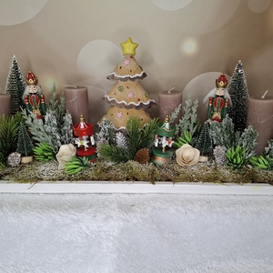 Adventi koszorú diótörővel - Meska.hu