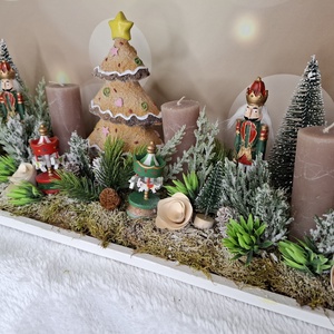 Adventi koszorú diótörővel - karácsony - karácsonyi lakásdekoráció - karácsonyi lakásdíszek - Meska.hu