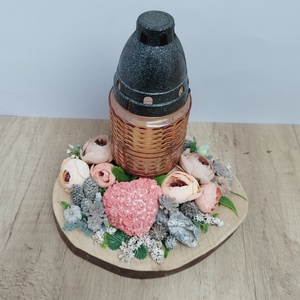 Fa korongos  kegyeleti dísz (sírdísz) - otthon & életmód - vallás - temetkezési tárgy - temetői gyertyák, mécsesek - Meska.hu Fa korongos  kegyeleti dísz (sírdísz) - otthon & életmód - vallás - temetkezési tárgy - temetői gyertyák, mécsesek - Meska.hu