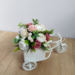 Vintage biciklis virágdekoráció - otthon & életmód - virágdekoráció - virágdíszek - asztali virágdísz - Meska.hu