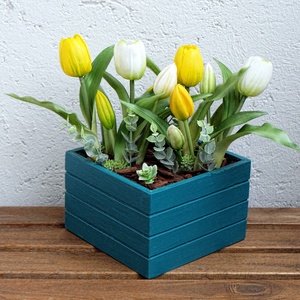 Tulipános asztaldísz tavaszi asztaldísz élethű gumi tulipánnal , Otthon & Életmód, Dekoráció, Virágdísz és tartó, Csokor & Virágdísz, Virágkötés, MESKA