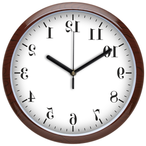 Visszafelé járó falióra tükrözött számokkal, 30 cm - otthon & életmód - dekoráció - fali és függő dekoráció - falióra & óra - Meska.hu