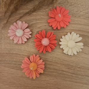 Margaréta szójaviasz gyertya, Esküvő, Dekoráció, Asztaldísz, Gyertya-, mécseskészítés, MESKA