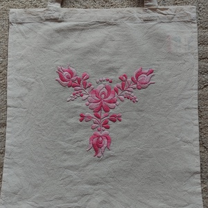 Kézzel hímzett szatyor  - Meska.hu