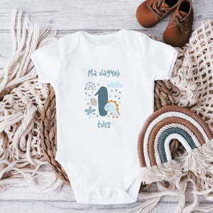 Születésnapi baba body, Dinós baba body, kisfiúnak, baba köszöntő, születésnapi baba body - ruha & divat - babaruha & gyerekruha - body - Meska.hu