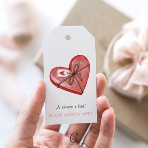 Valentin napi idézetes ajándékkísérő, szívecskés ajándékátadó kártya szett 4 db, Otthon & Életmód, Papír, írószer, Ajándékozás kellékei, Ajándékkísérő, Fotó, grafika, rajz, illusztráció, Papírművészet, MESKA