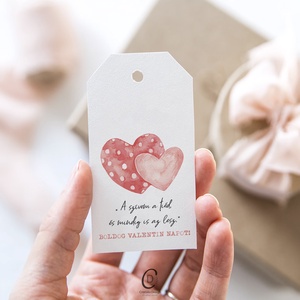 Valentin napi idézetes ajándékkísérő, szívecskés ajándékátadó kártya szett 4 db, Otthon & Életmód, Papír, írószer, Ajándékozás kellékei, Ajándékkísérő, Fotó, grafika, rajz, illusztráció, Papírművészet, MESKA