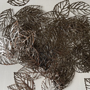 Kiárusítás, ezüst színű levél, fém medál  - kellékek & szerszámok - ékszerkellék - charmok - Meska.hu