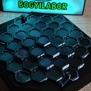 Ügyességi társasjáték - játék & sport - táblajáték és kártyajáték - társasjátékok - dobókocka - Meska.hu