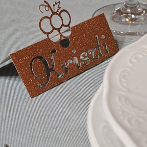 Egyedi névtábla esküvőre  - esküvő - dekoráció - tábla & jelzés - Meska.hu