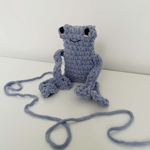 Horgolt béka - játék & sport - plüssállat & játékfigura - béka - Meska.hu