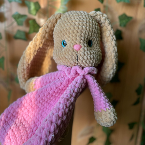 Horgolt plüss nyuszi szundipajti - játék & sport - plüssállat & játékfigura - nyuszi - Meska.hu