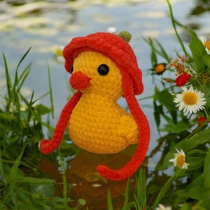 Horgolt narancs kalapos kacsa (amigurumi), Játék & Sport, Plüssállat & Játékfigura, Más figura, Horgolás, MESKA