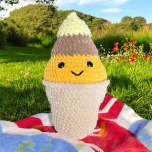 Horgolt fagyi (amigurumi), Játék & Sport, Plüssállat & Játékfigura, Más figura, Horgolás, MESKA