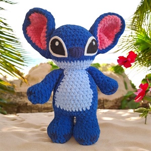 Horgolt Stitch + fűruha (amigurumi), Játék & Sport, Plüssállat & Játékfigura, Más figura, Horgolás, MESKA