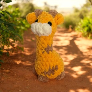 Horgolt mini zsiráf (amigurumi), Játék & Sport, Plüssállat & Játékfigura, Más figura, Horgolás, MESKA