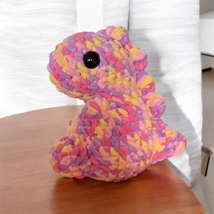 Horgolt pink dínó (amigurumi), Játék & Sport, Plüssállat & Játékfigura, Plüss dínók, Horgolás, MESKA