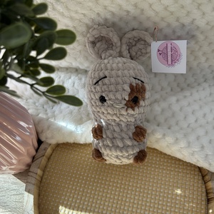 Horgolt kisnyuszi, Játék & Sport, Plüssállat & Játékfigura, Nyuszi, Horgolás, Varrás, MESKA