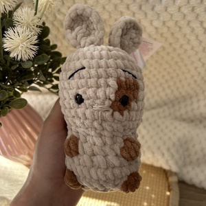 Horgolt kisnyuszi - játék & sport - plüssállat & játékfigura - nyuszi - Meska.hu