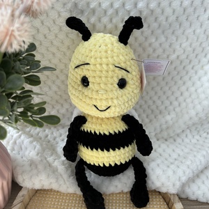 Horgolt méhecske (nagy), Játék & Sport, Plüssállat & Játékfigura, Méhecske, Horgolás, Varrás, MESKA