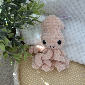 Horgolt tintahal (púder), Játék & Sport, Plüssállat & Játékfigura, Más figura, Horgolás, Varrás, MESKA