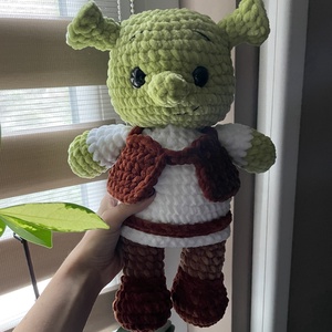 Horgolt plüss Shrek mesefigura - Meska.hu