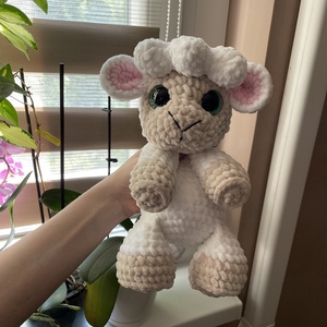 Horgolt plüss bárány - játék & sport - plüssállat & játékfigura - plüss bárány - Meska.hu