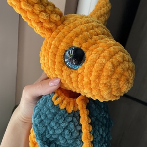 Horgolt plüss Charizard sárkány szundipajtás - játék & sport - plüssállat & játékfigura - plüss sárkány - Meska.hu