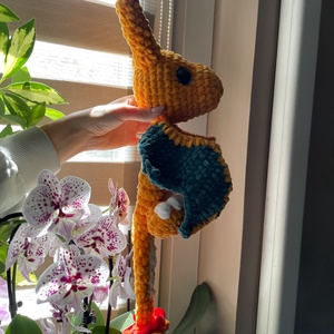 Horgolt plüss Charizard sárkány szundipajtás - játék & sport - plüssállat & játékfigura - plüss sárkány - Meska.hu