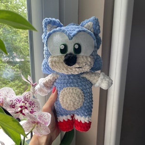 Horgolt plüss Sonic sündisznó figura, Játék & Sport, Plüssállat & Játékfigura, Plüss mesefigurák, Horgolás, Varrás, MESKA