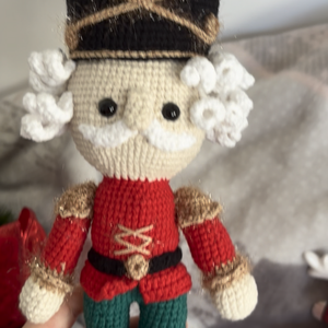 Horgolt Diótörő figura - játék & sport - plüssállat & játékfigura - ember - Meska.hu