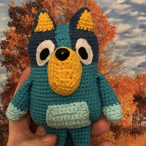 Horgolt mini Bluey, Játék & Sport, Plüssállat & Játékfigura, Kutya, Horgolás, MESKA
