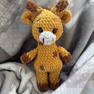 Horgolt Plüss Zsiráf - játék & sport - plüssállat & játékfigura - zsiráf - Meska.hu