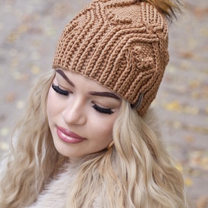 CrocheTrend � Horgolt sapkák, sálak és kendők - nyomtatott könyv, Könyv & Zene, Könyv, , MESKA