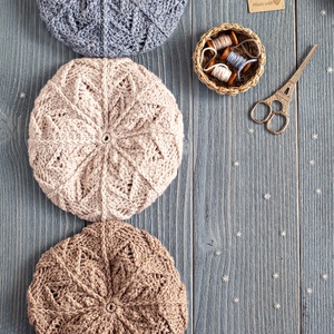 CrocheTrend � Horgolt sapkák, sálak és kendők - nyomtatott könyv, DIY (Csináld magad), Szabásminta, útmutató, Horgolási minta, , MESKA