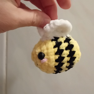 Mini méhecske - táska & tok - kulcstartó & táskadísz - kulcstartó - Meska.hu