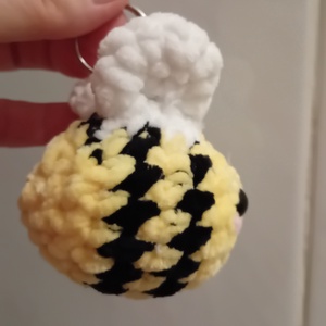Mini méhecske - táska & tok - kulcstartó & táskadísz - kulcstartó - Meska.hu