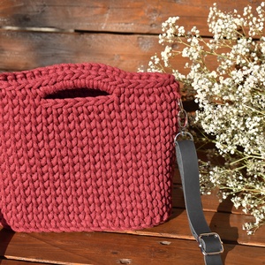 Horgolt táska - bordó, Táska & Tok, Kézitáska & válltáska, Válltáska, Horgolás, MESKA