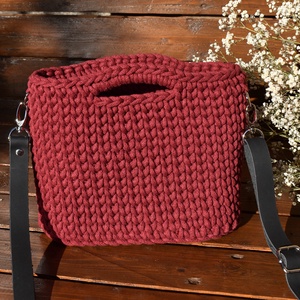 Horgolt táska - bordó - táska & tok - kézitáska & válltáska - válltáska - Meska.hu