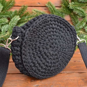Horgolt táska - kerek - fekete - táska & tok - kézitáska & válltáska - válltáska - Meska.hu