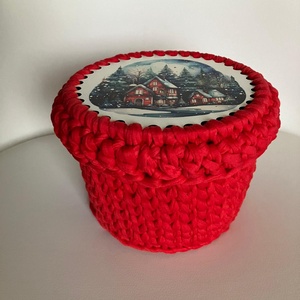 Horgolt kosár téli kunyhó tetővel - karácsony - karácsonyi lakásdekoráció - karácsonyi lakásdíszek - Meska.hu Horgolt kosár téli kunyhó tetővel - karácsony - karácsonyi lakásdekoráció - karácsonyi lakásdíszek - Meska.hu