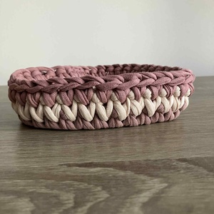 Szív alakú horgolt bonbon kínáló, tároló kosár (három színű) - otthon & életmód - tárolás & rendszerezés - tárolókosár - Meska.hu Szív alakú horgolt bonbon kínáló, tároló kosár (három színű) - otthon & életmód - tárolás & rendszerezés - tárolókosár - Meska.hu