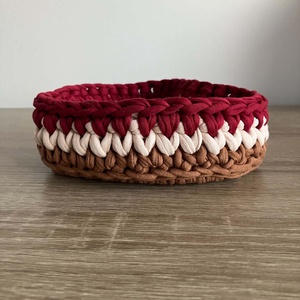 Szív alakú horgolt bonbon kínáló, tároló kosár (három színű, őszi színekben) - otthon & életmód - tárolás & rendszerezés - tárolókosár - Meska.hu