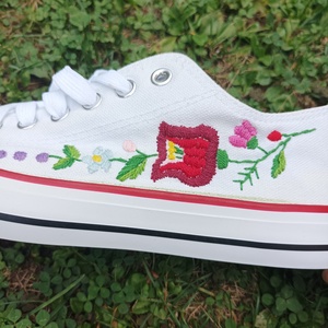 Kzzel hîmzett tornacipő  - ruha & divat - cipő & papucs - cipő, szandál - Meska.hu