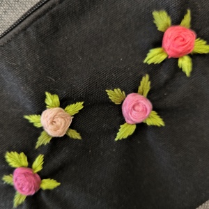 K�zzel hîmzett kozmetikai t�ska - táska & tok - neszesszer - Meska.hu