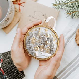 Fehérarany karácsonyfadísz havas falucskával és arany díszkerettel - karácsony - karácsonyi lakásdekoráció - karácsonyfadíszek - Meska.hu