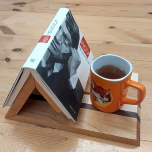 Könyv (és tea) pihentető (2) - otthon & életmód - konyhafelszerelés, tálalás - sütés, főzés - vágódeszka - Meska.hu