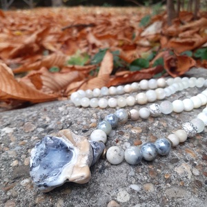  Merlinit-holdkő-kagylóhéj nyakék - ékszer - nyaklánc - hosszú nyaklánc - Meska.hu