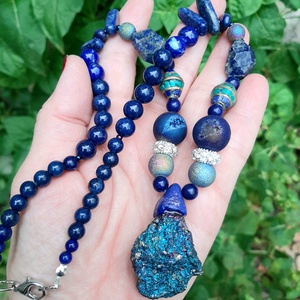 Chilei kalkopirit medál lapis lazulival, acháttal - ékszer - nyaklánc - medálos nyaklánc - Meska.hu